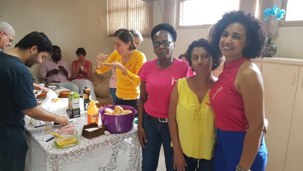 Colaboradores da FEF promovem