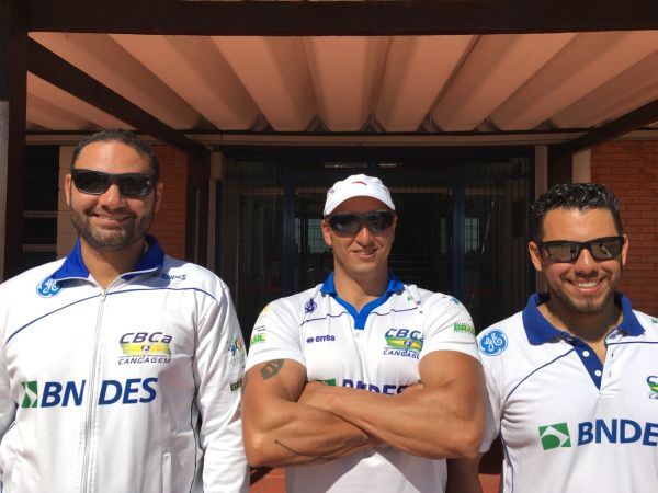 Equipe de Paracanoagem e Comitê Paralímpico