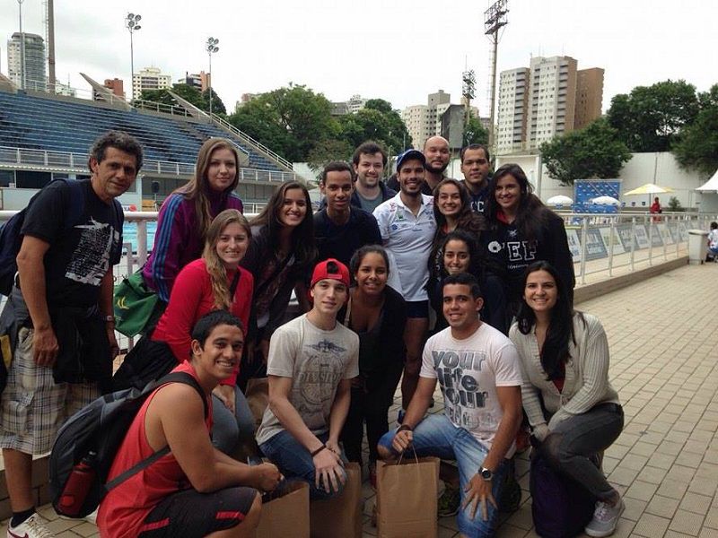 Alunos das disciplinas Esporte Adaptado e Atletismo